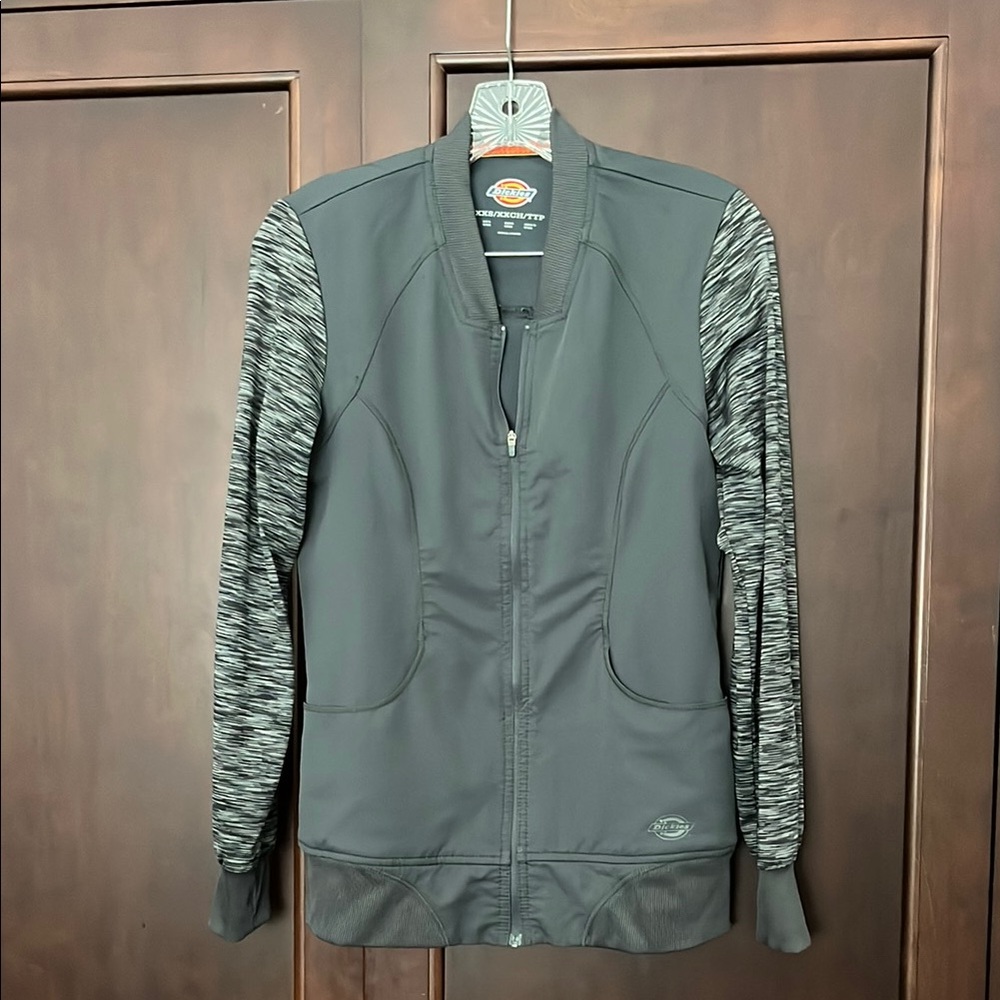Dickies Gray Windbreaker Jacket for Ultimate Comfort